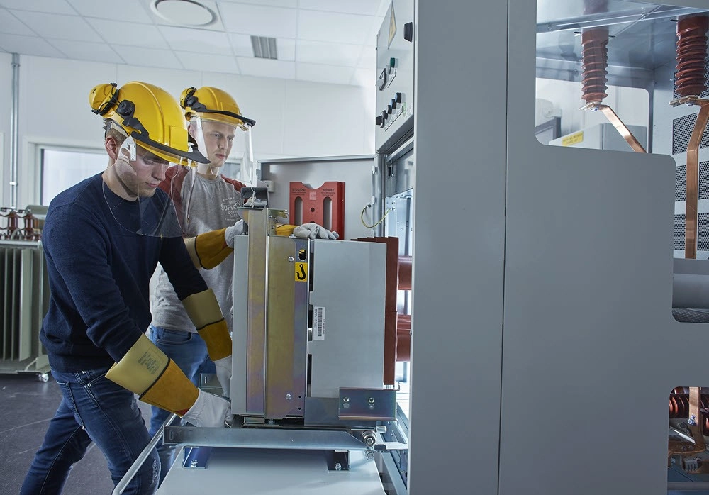 Експлуатація високовольтного суднового електрообладнання High Voltage Electrical Equipment