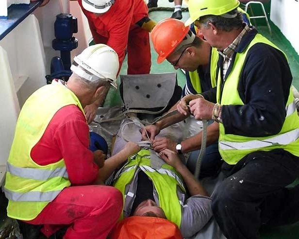 Надання першої медичної допомоги Medical first aid on board ship